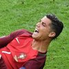 Финал Евро-2016: Криштиану Роналду заплакал посреди поля (видео)
