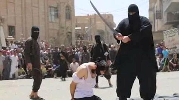 Террористы ИГИЛ обезглавили четверых футболистов на глазах у детей