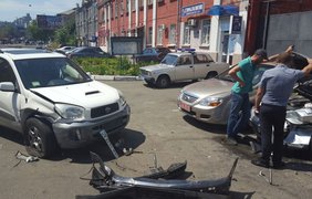 В Киеве 80-летний пенсионер протаранил девять припаркованных автомобилей