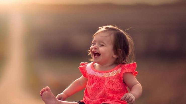 Психологи рассказали, как вырастить счастливого ребенка 