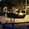 Переворот в Турции: танки начали стрельбу около парламента