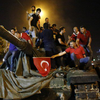 Переворот в Турции: число задержанных возросло 