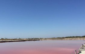 Розовые озера