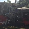 В результате столкновения грузовика и автобуса погибли 5 человек