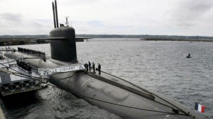 Франция запустила баллистическую ракету с подводной лодки