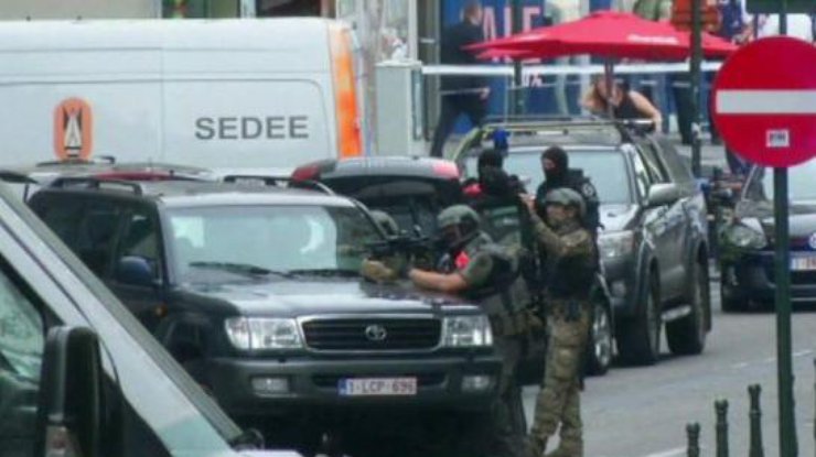 В Брюсселе из-за сигнала о бомбе проводят спецоперацию 
