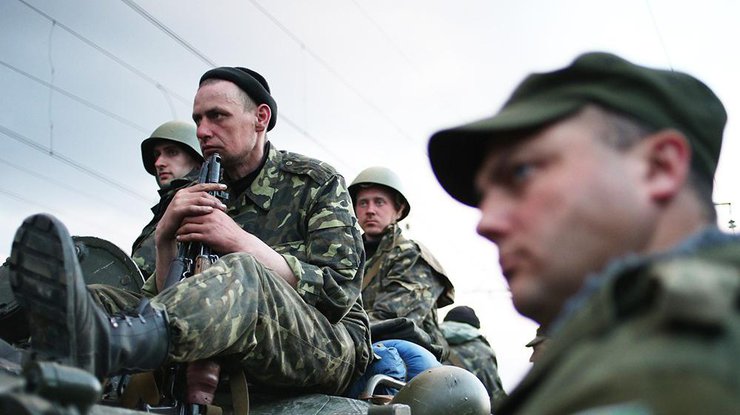 На Донбассе под огонь боевиков попали Широкино и Старогнатовка