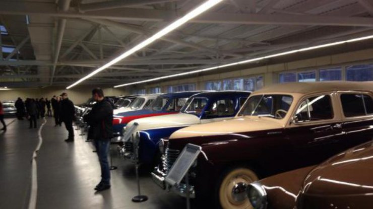 Автомобили Януковича арестовали и отдали в музей  