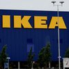 IKEA втянули в скандал из-за женских ягодиц (фото) 