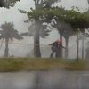 В Китае из-за сильного шторма эвакуируют людей (фото)
