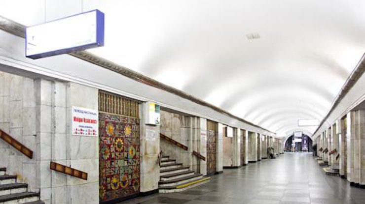 В киевском метро пьяный машинист ударил в лицо своего коллегу 