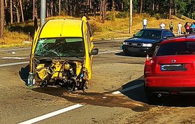 Масштабное ДТП в Киеве: возле базы "Динамо" столкнулись 4 авто