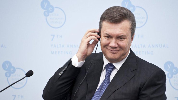 Минюст Украины снова хочет допросить Януковича
