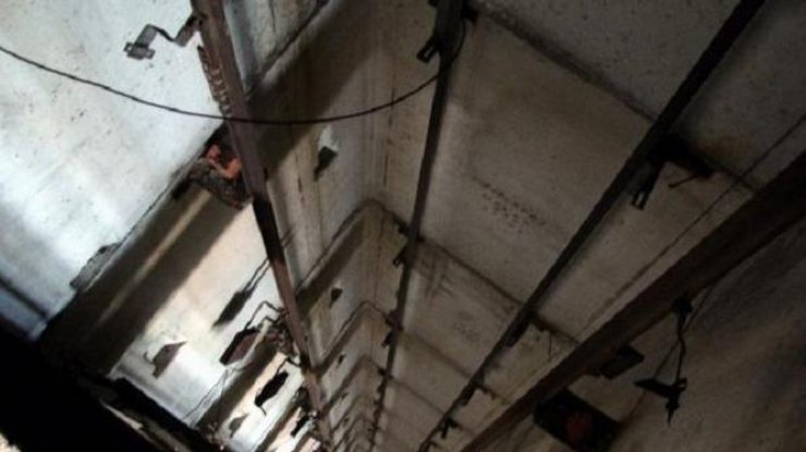 В Китае мужчина пролетел 30 этажей