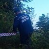 В Ривненской области мужчина упал в 40-метровую яму и сломал ноги (фото)