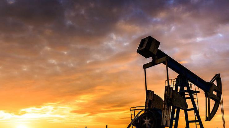 Цены на нефть умеренно снизились