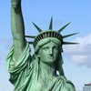 В США молния пронзила статую Свободы (видео)