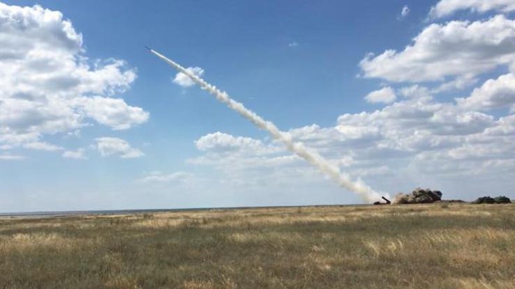 В Украине запустили в воздух новую ракету 