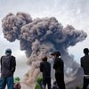 В Индонезии из-за активности вулканов объявлен режим повышенной опасности 
