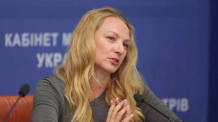 Татьяна Попова покидает правительство в знак протеста, но продолжит отстаивать идеи Майдана