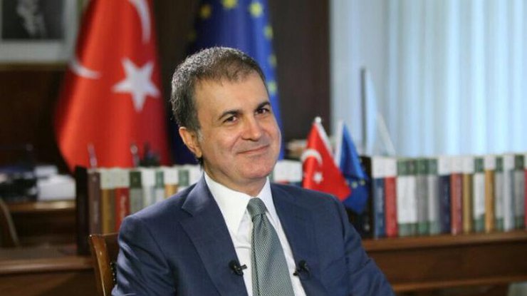Министр Турции обвинил Евросоюз в "культурном расизме"