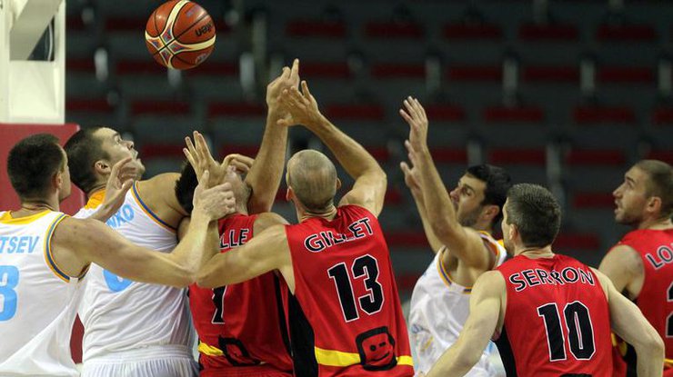 Украинские баскетболисты успешно стартовали в чемпионате Европы