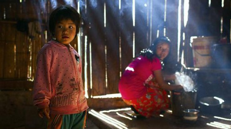 В Мьянме от неизвестной болезни гибнут дети 