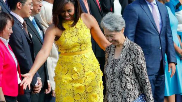 Жена премьер-министра Сингапура прибыла в Белый дом с клатчем за $ 10