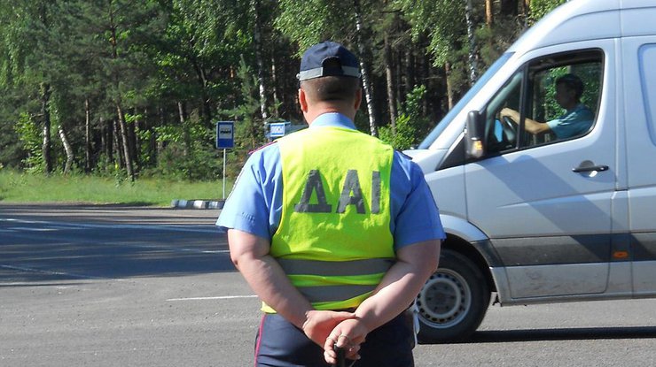 Пьяный водитель "угрожал" копией удостоверения ГАИшника