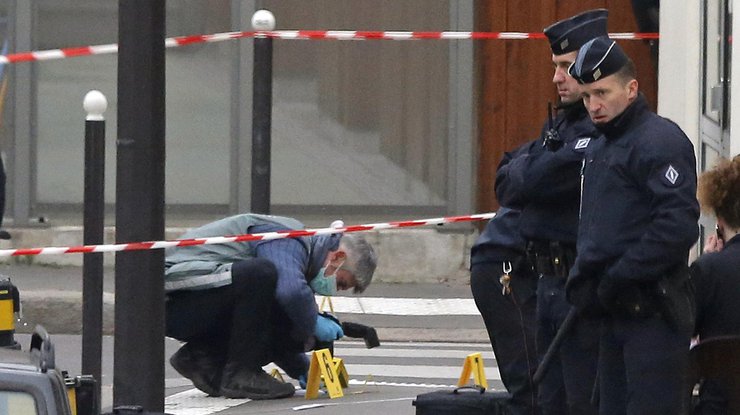 Премьер Франции предупреждает о новых терактах в стране