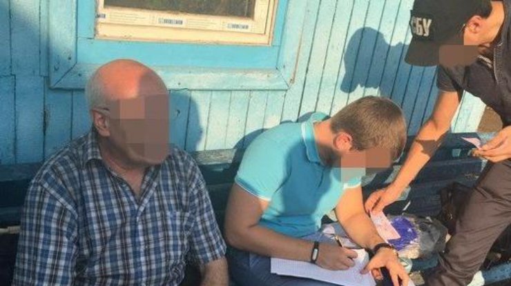 В Киеве задержали на взятке работника госпредприятия 