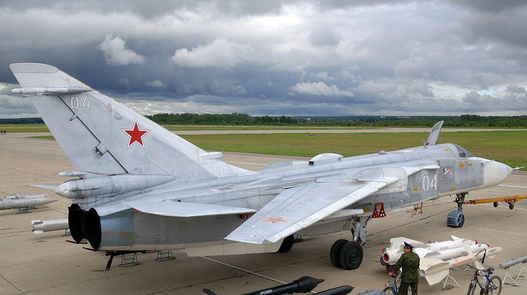 На границе с Украиной увеличивается количество военной авиации России