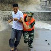 В Китае жертвами мощнейшего тайфуна стали 10 человек