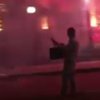 В Киеве обстреляли посольство России (видео)