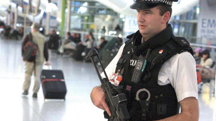 В аэропорту Лондона арестован подозреваемый в причастности к терроризму