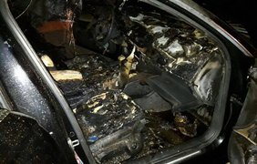 Депутату от партии БПП сожгли автомобиль
