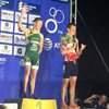 В Барселоне триатлонист "дотащил" брата до финиша (видео) 