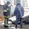 В Одессе автомобиль провалился под землю (фото) 