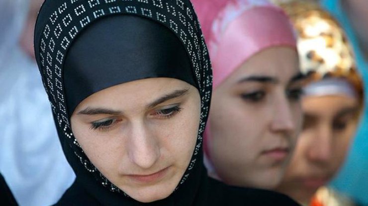В Германии неизвестный напал на женщин в хиджабах (фото: K-istine)