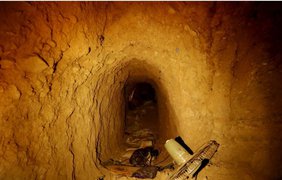 Секретные туннели позволяли боевикам свободно перемещаться под землей