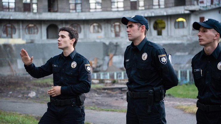 Под Киевом арестовали полицейского-наркоторговца 
