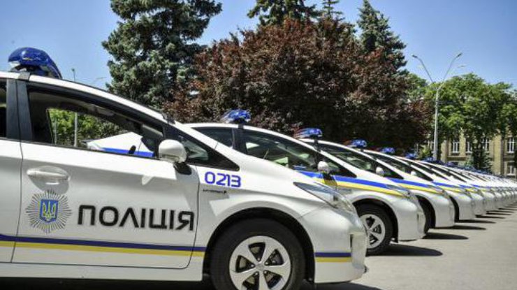 Полицейских в Украине нужно готовить 5 лет