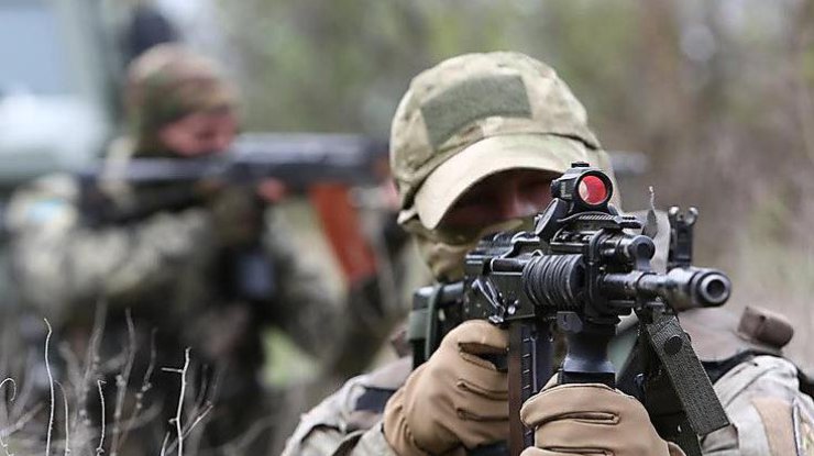 Боевики "глушат" украинские каналы на Донбассе (фото Государственной пограничной службы Украины) 
