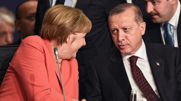 Эрдоган и Меркель вступили в дискуссию по Сирии 