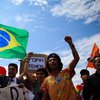 В Бразилии тысячи людей протестуют против смены власти