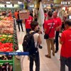 Фермери Франції влаштували протести у супермаркетах