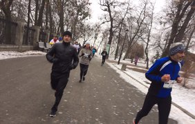 1 января в Киеве прошел традиционный новогодний фан-ран для бегунов. Фото: Оксана Лой
