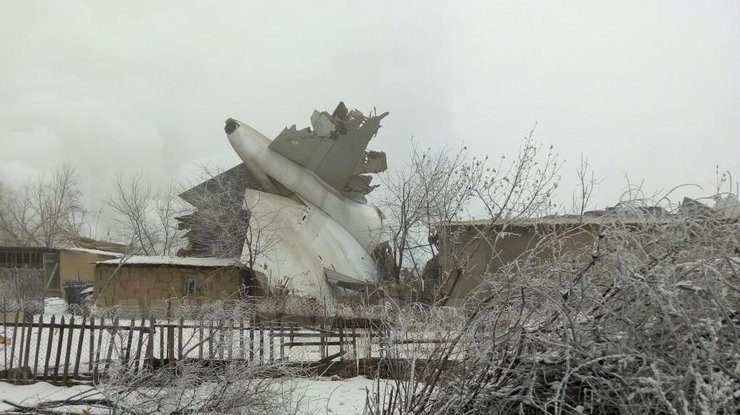 В Киргизии создали правительственную комиссию для изучения причин авиакатастрофы