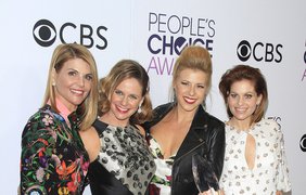 Премия People’s Choice Awards–2017: лучшие наряды знаменитостей (фото) 