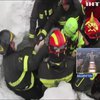 В Италии спасатели ищут туристов, попавших под лавину